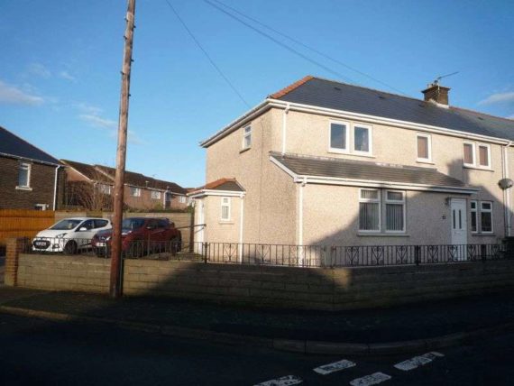 4 Bedroom Semi-Detac...